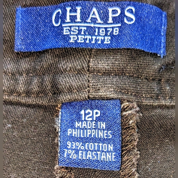 CHAPS Women's Double Button Petite Pants - Picture 6 of 8